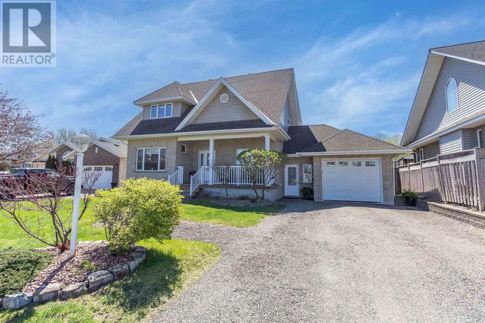53 Laura ST - 3