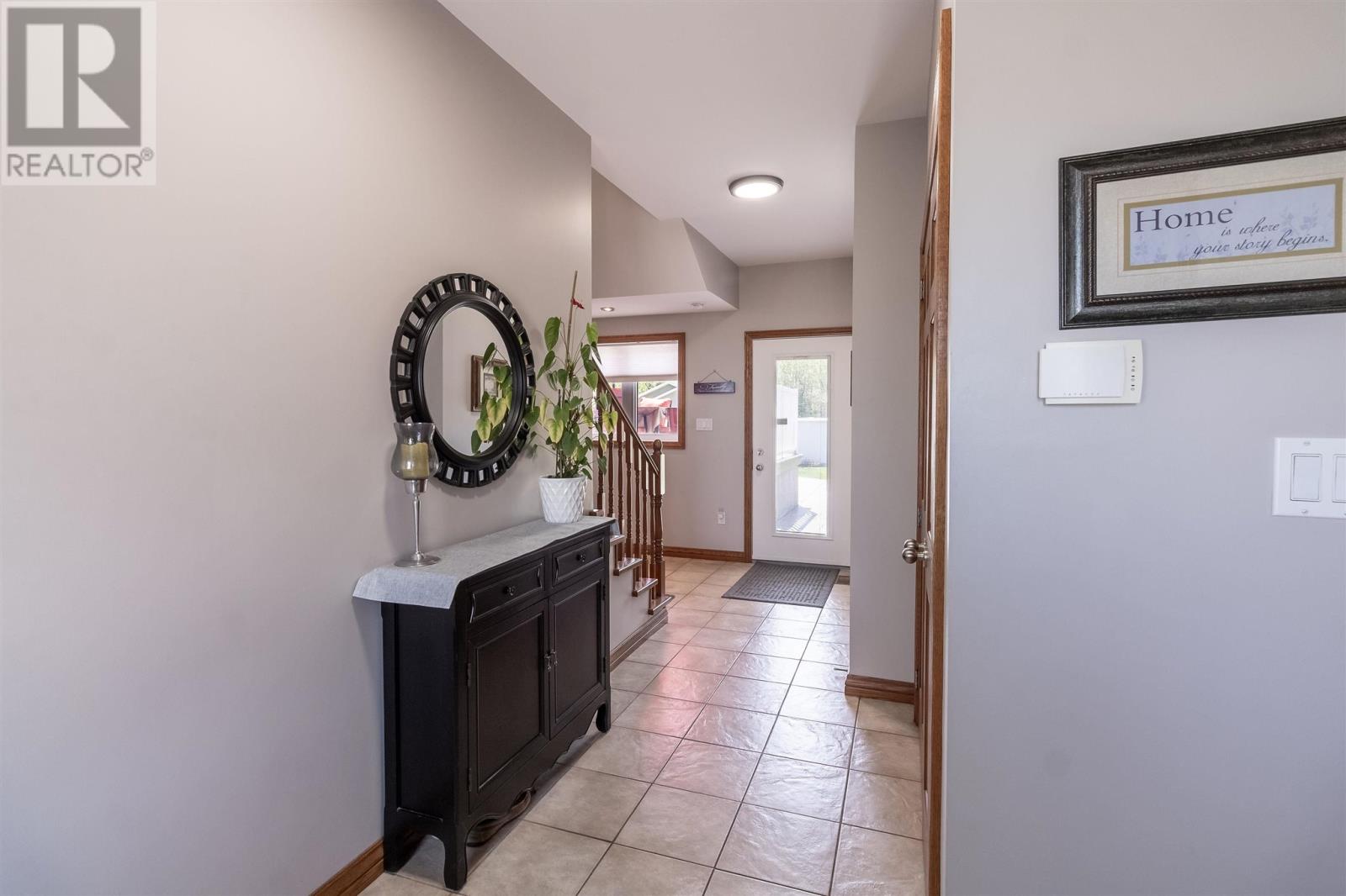 53 Laura ST - 5
