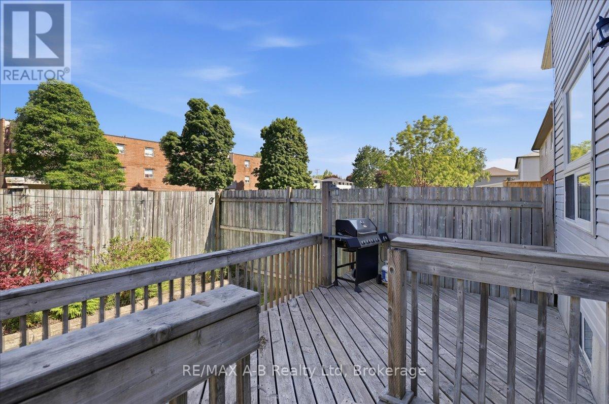 528 NELSON STREET W - 34