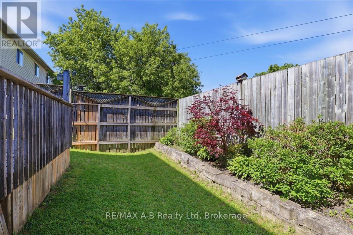 528 NELSON STREET W - 38