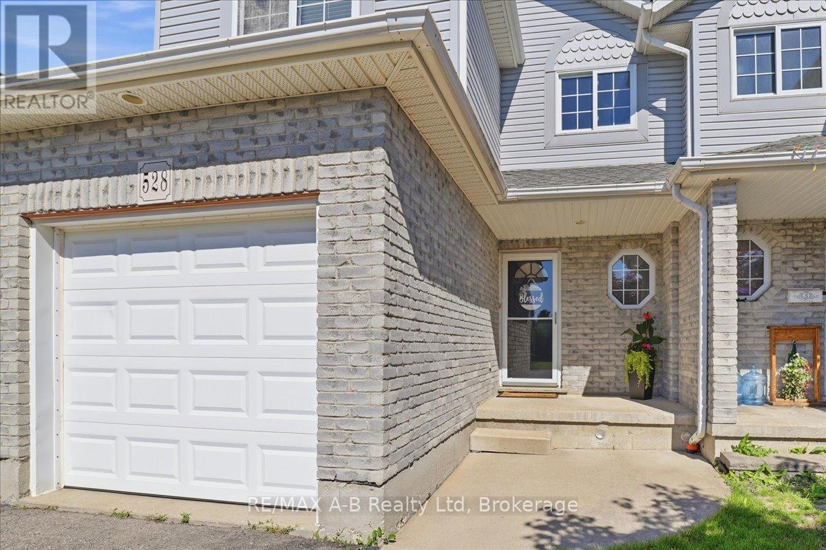 528 NELSON STREET W - 5