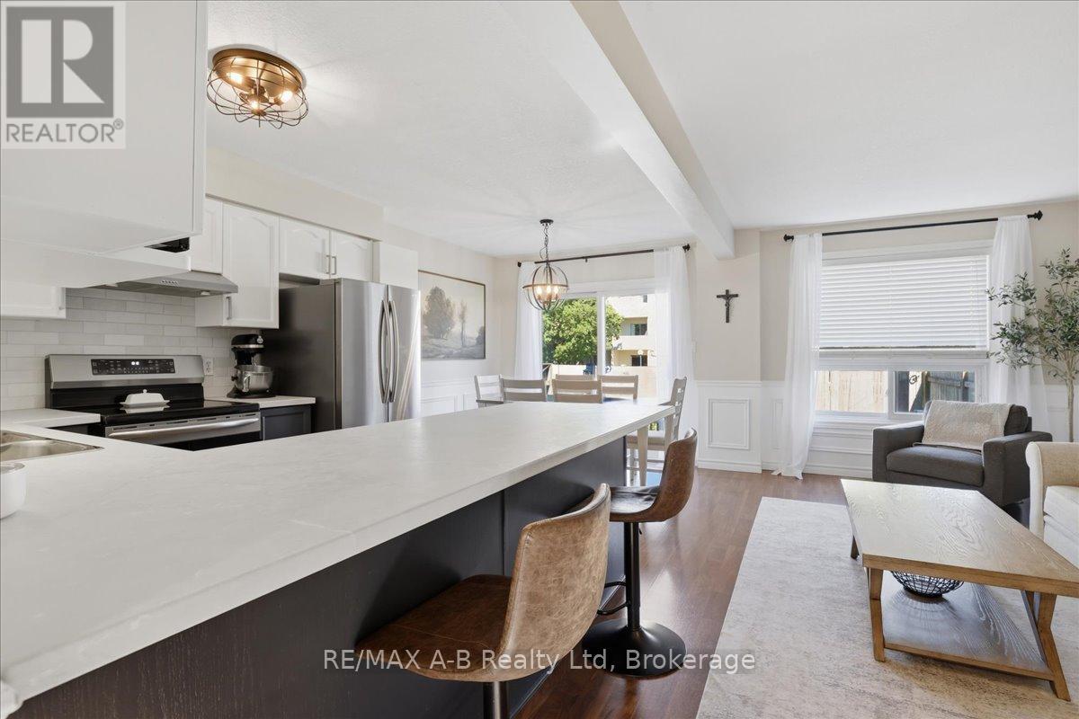 528 NELSON STREET W - 8