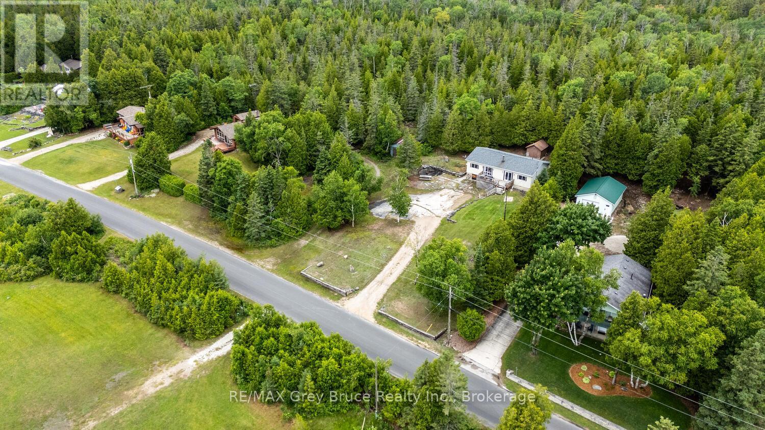 68 TAMARAC ROAD - 36