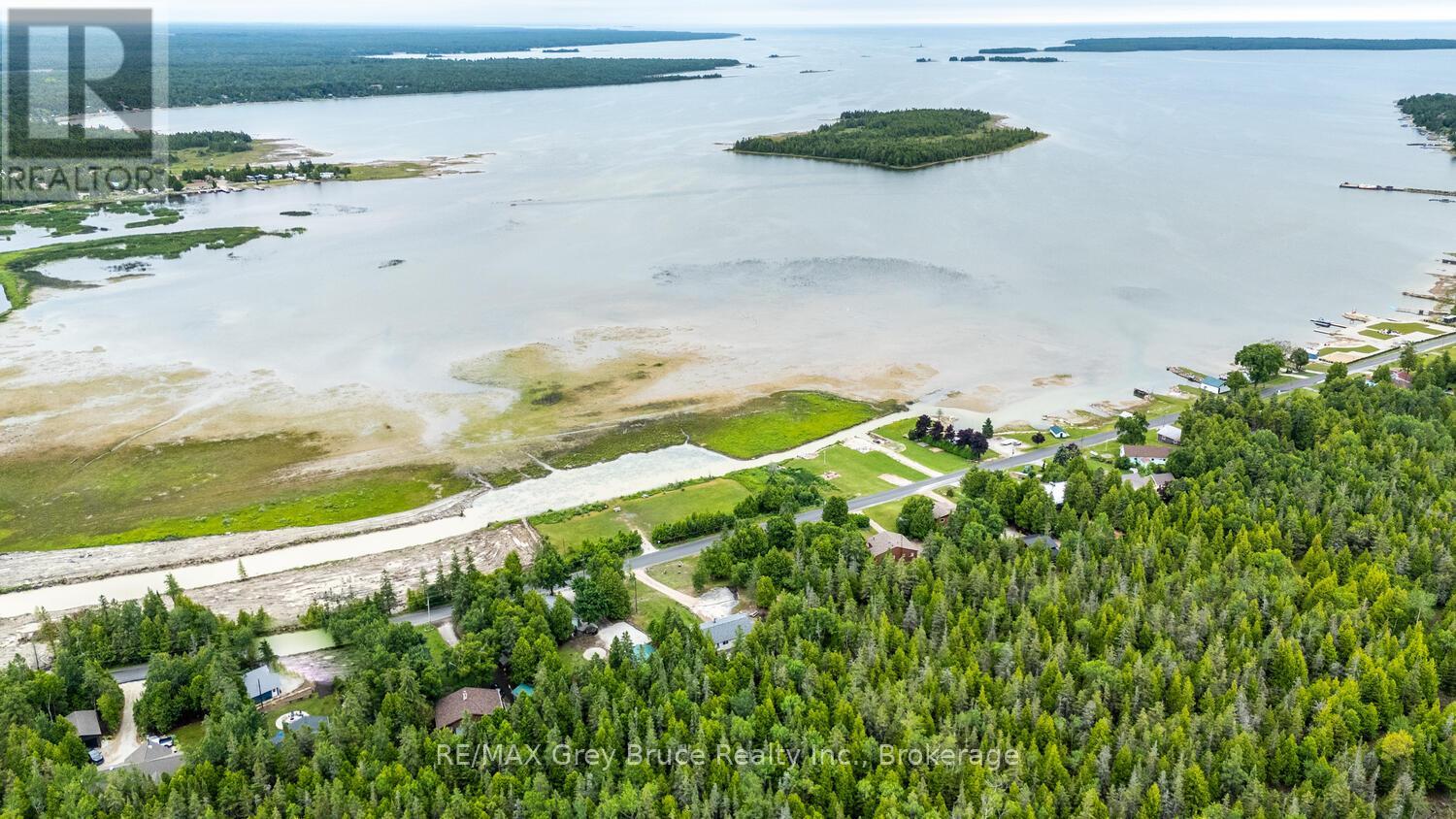 68 TAMARAC ROAD - 37