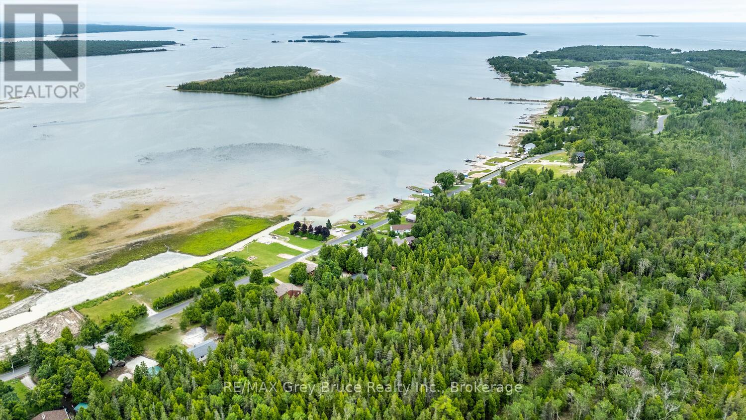 68 TAMARAC ROAD - 38