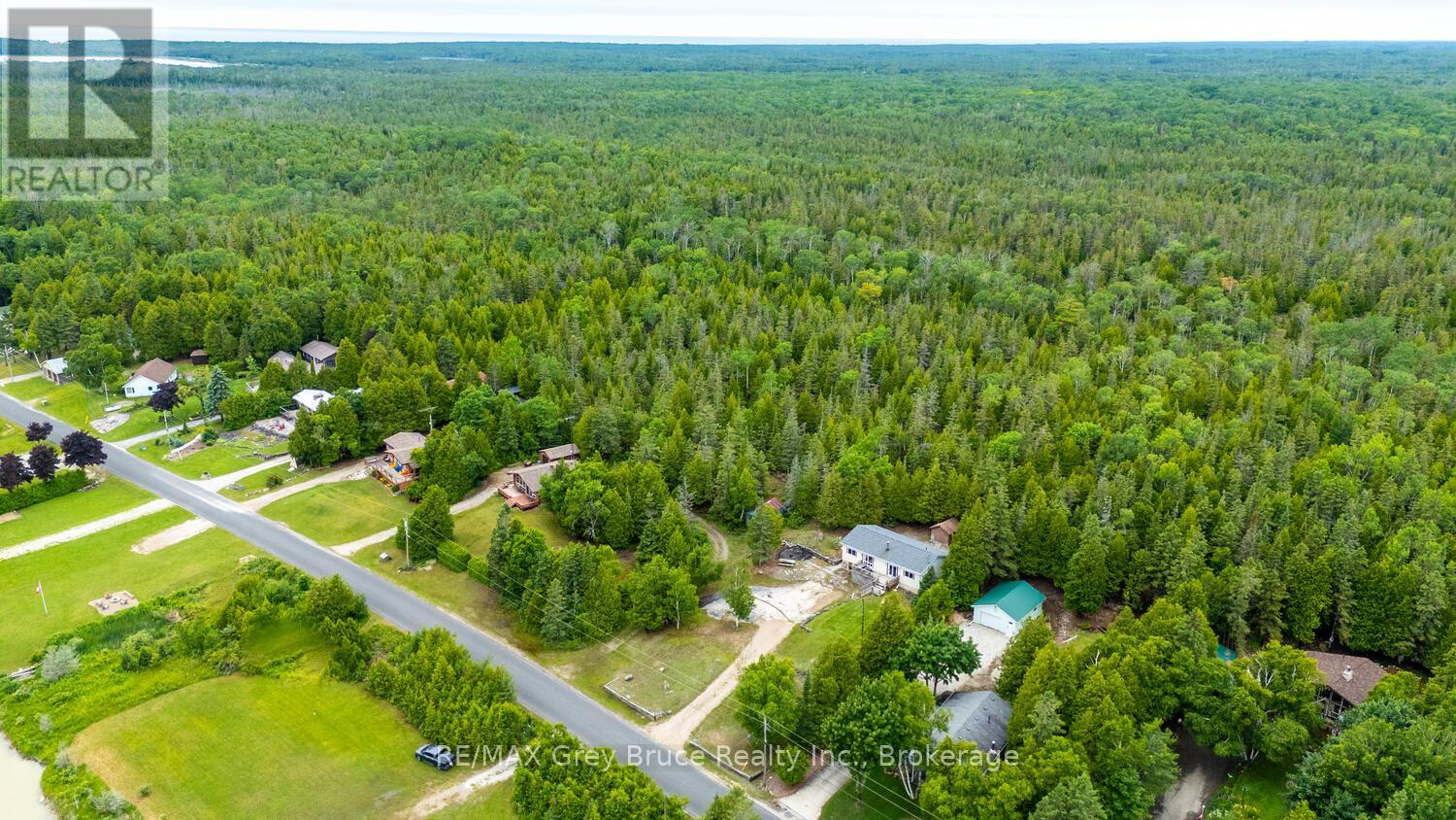 68 TAMARAC ROAD - 40