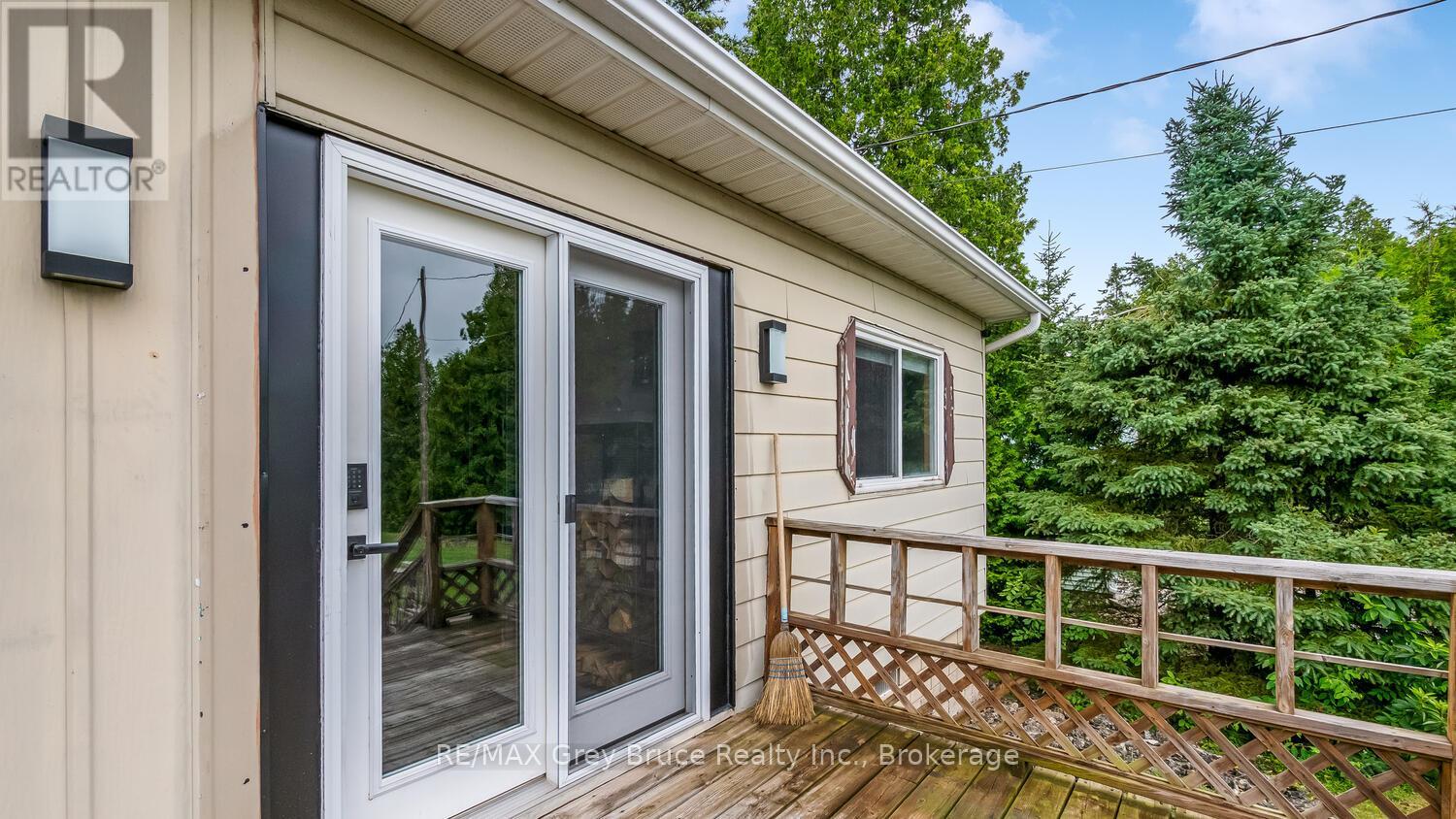 68 TAMARAC ROAD - 6