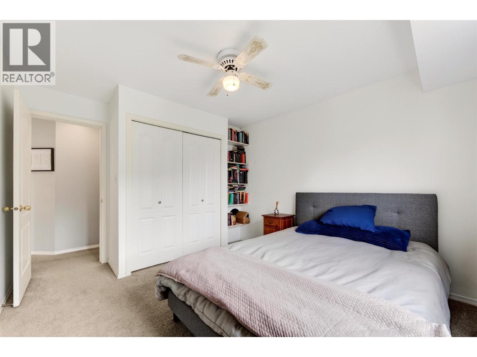 604 Innes Street W - 23