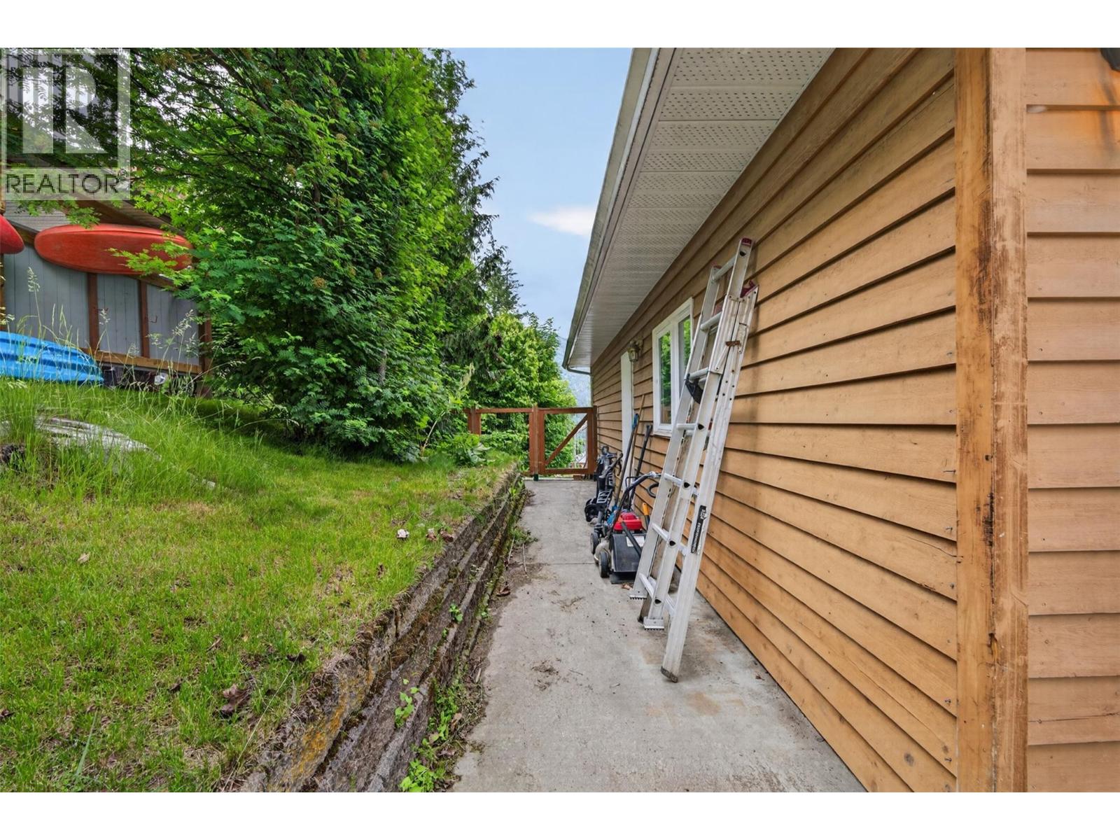 604 Innes Street W - 62