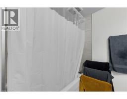 406 East 43rd Street, Hamilton, ON L8T3E3 Photo 40