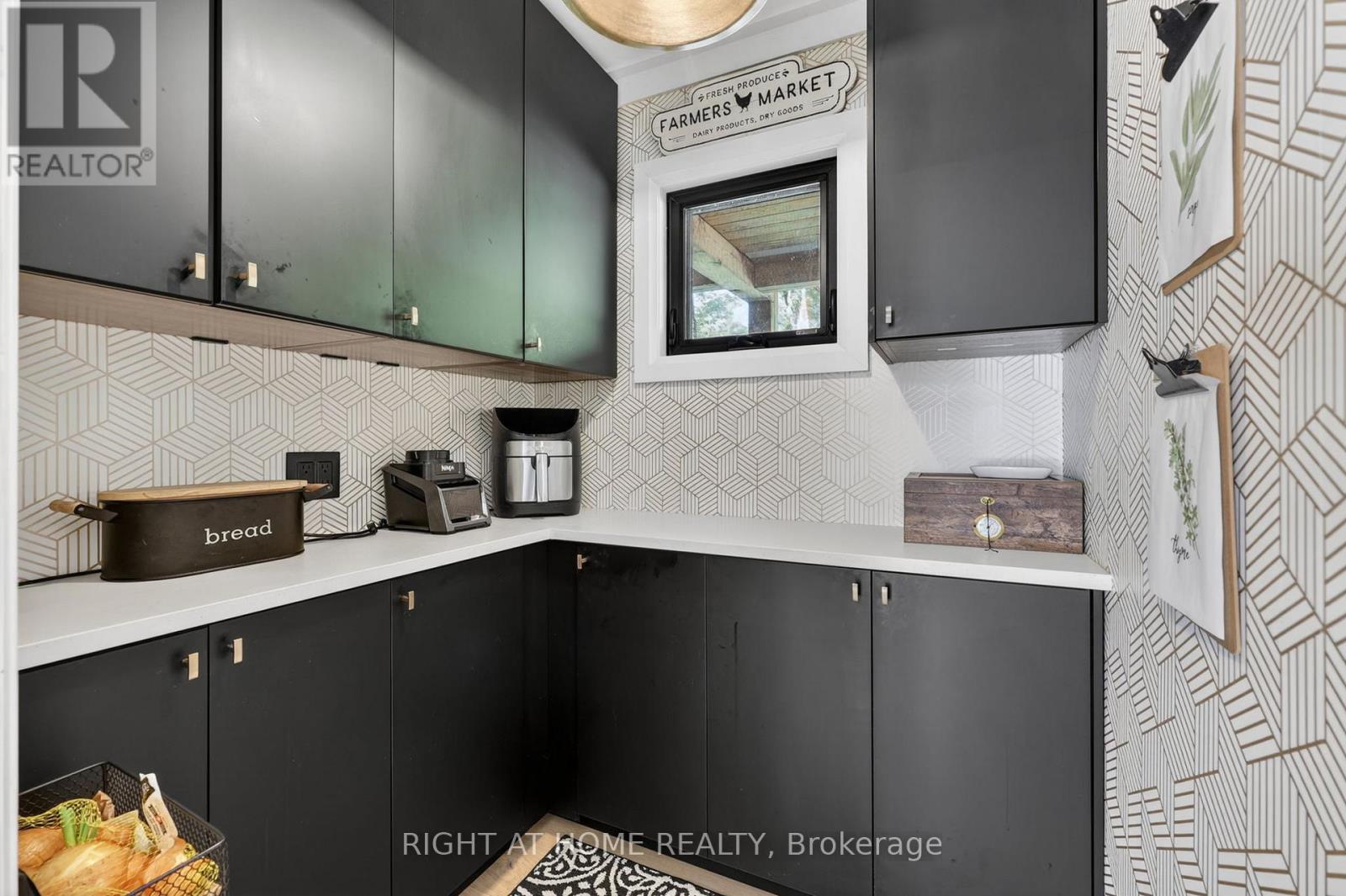 16 WOODLAND HEIGHTS DRIVE - 13