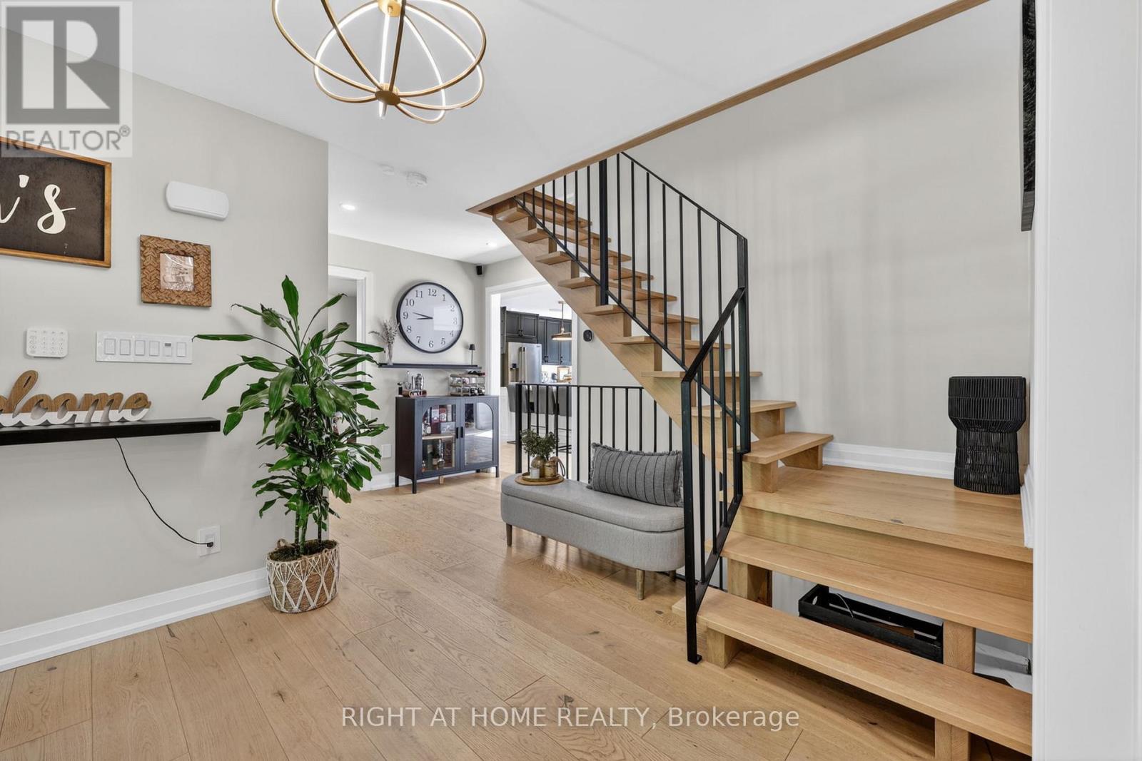 16 WOODLAND HEIGHTS DRIVE - 22