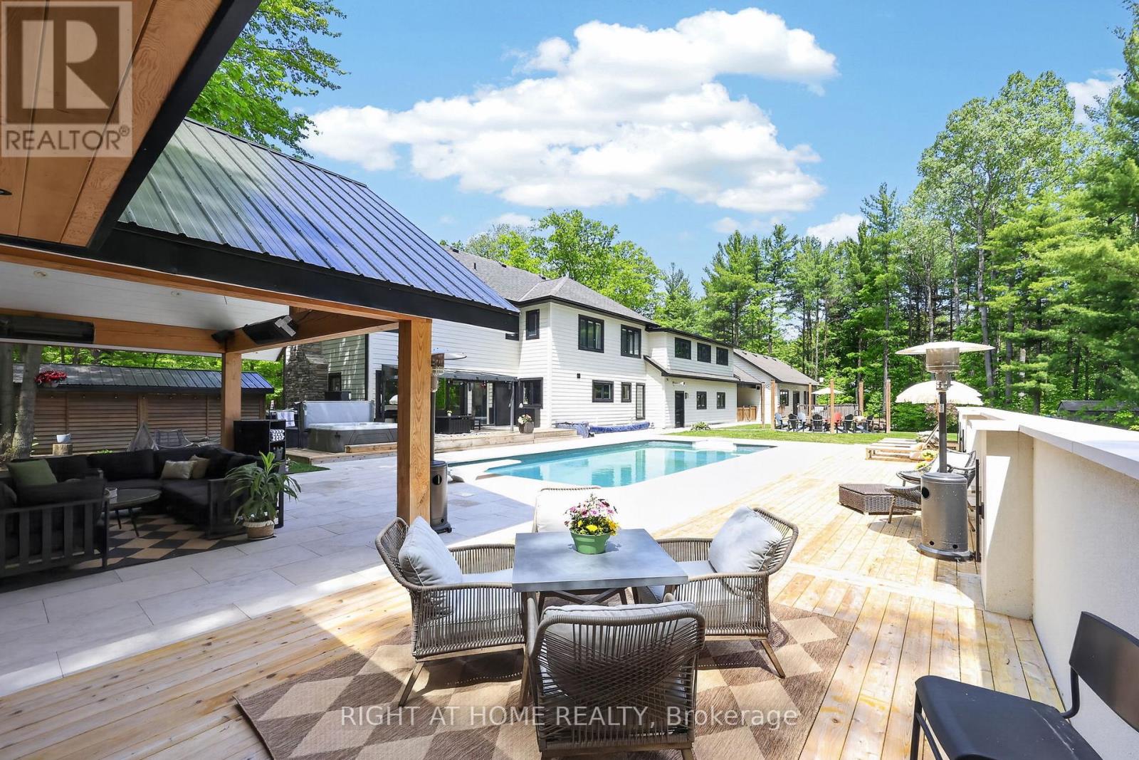 16 WOODLAND HEIGHTS DRIVE - 40