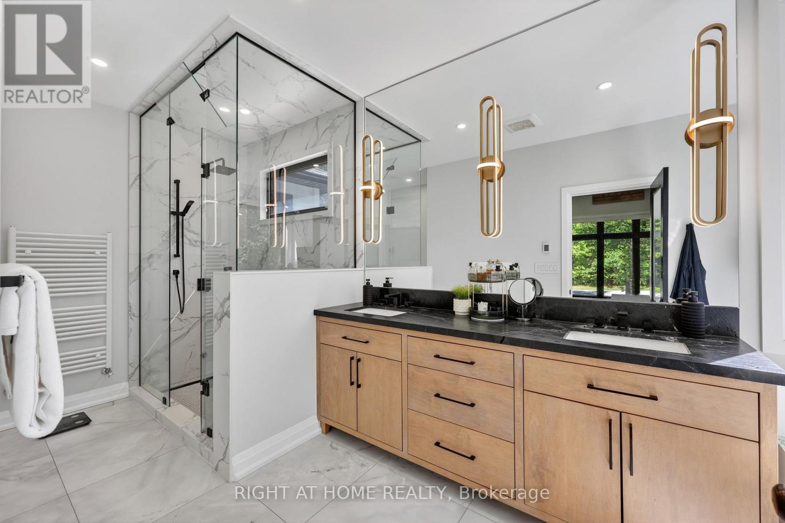 16 WOODLAND HEIGHTS DRIVE - 25