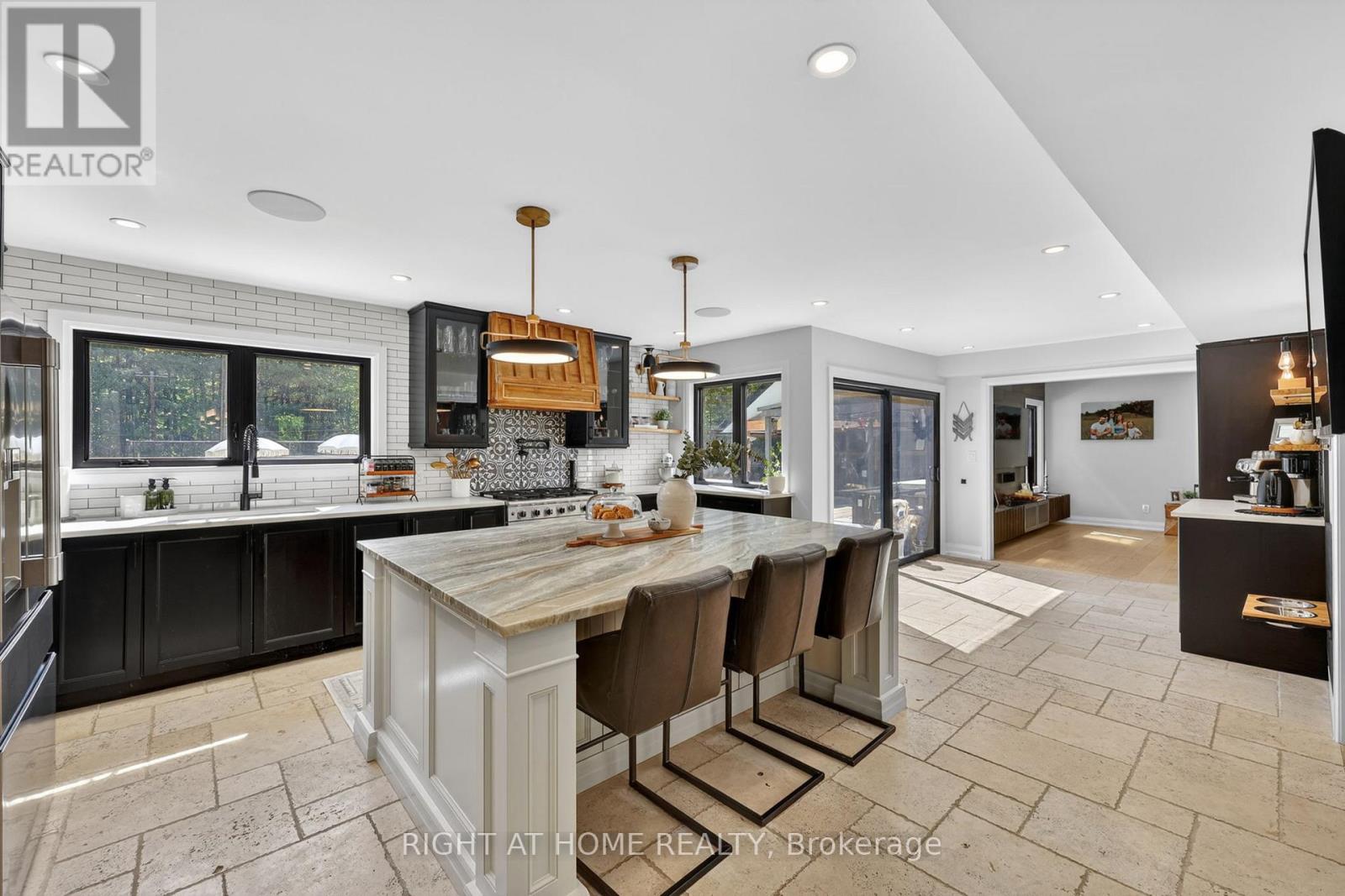 16 WOODLAND HEIGHTS DRIVE - 9
