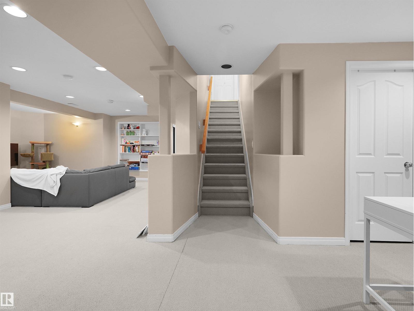 208 FERGUSON PL NW - 29
