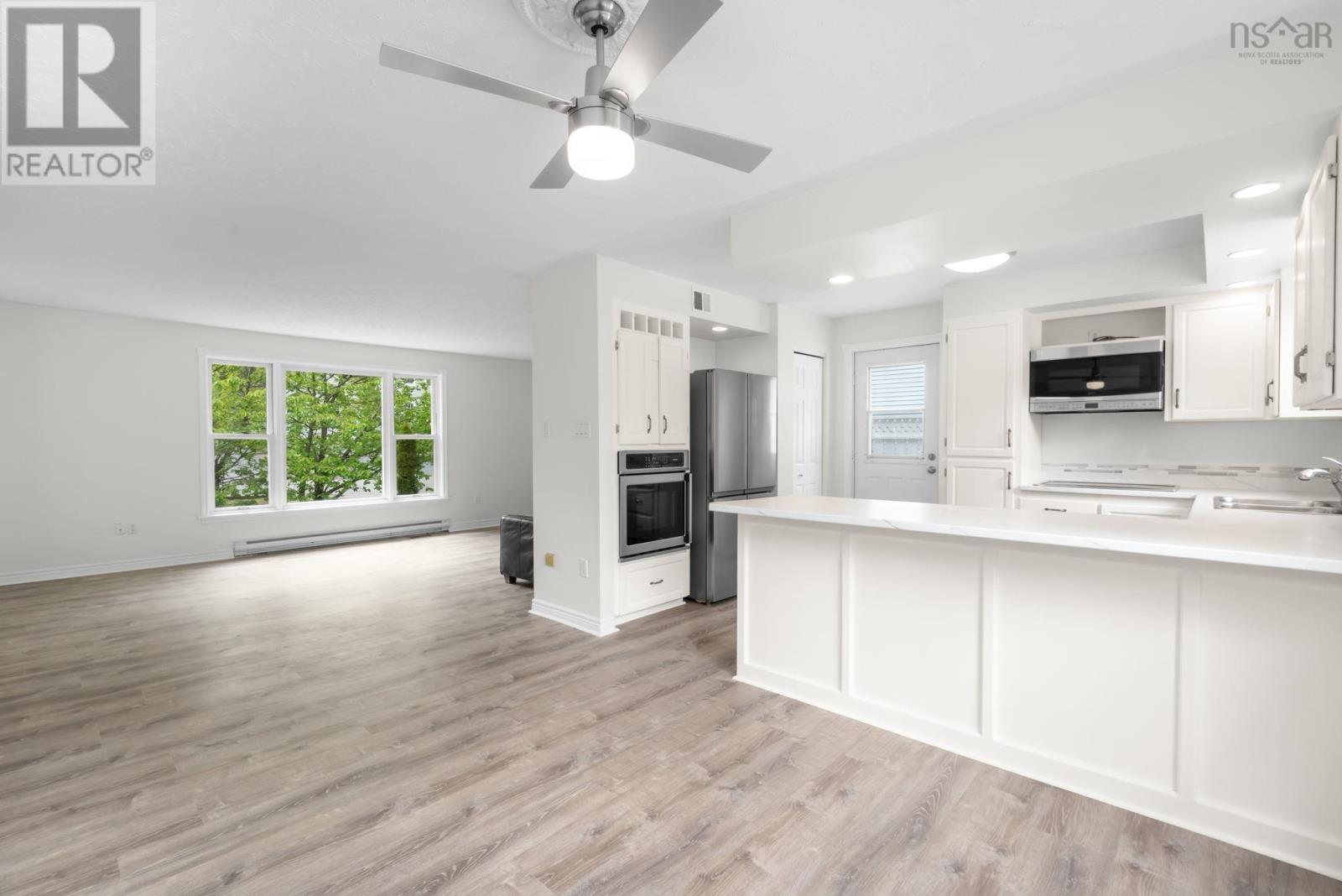 Property 45 of 48 of 50 Alicia Boulevard