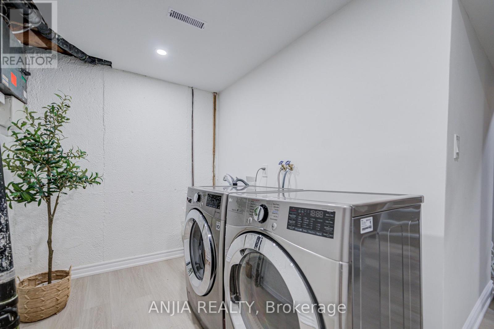 272 MCNICOLL AVENUE - 13