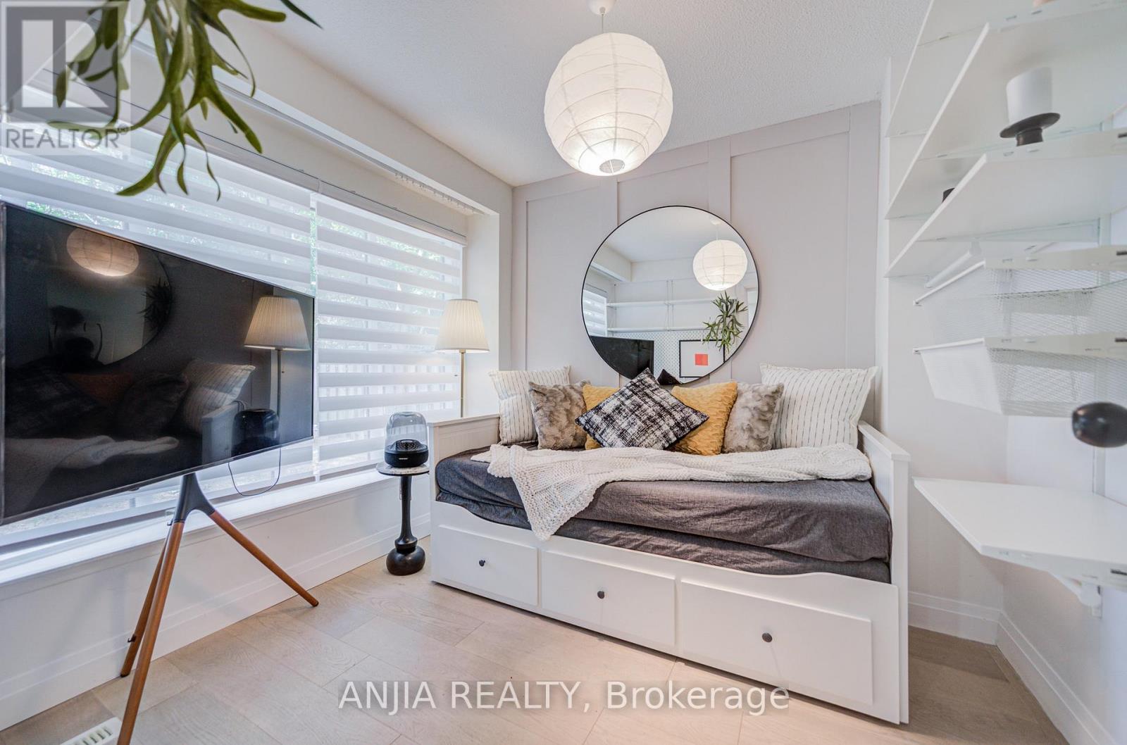 272 MCNICOLL AVENUE - 14