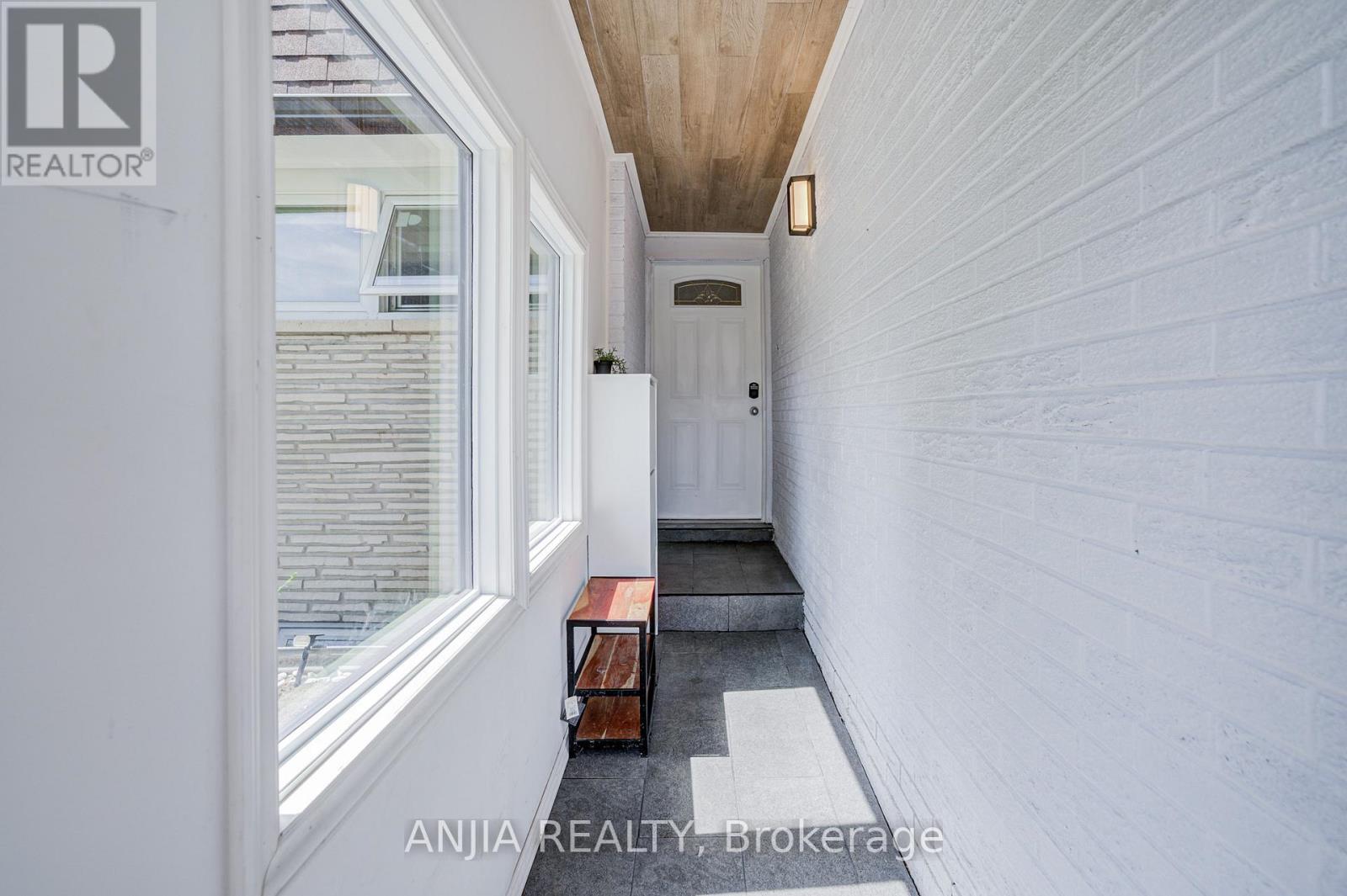 272 MCNICOLL AVENUE - 3