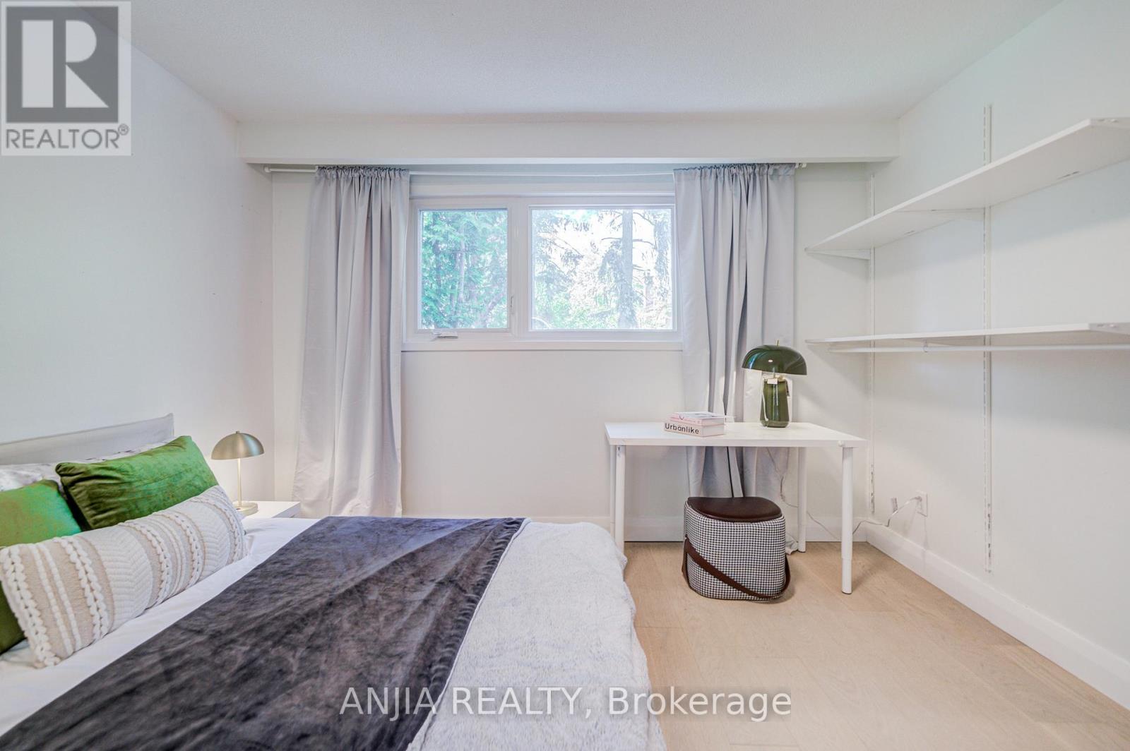 272 MCNICOLL AVENUE - 33
