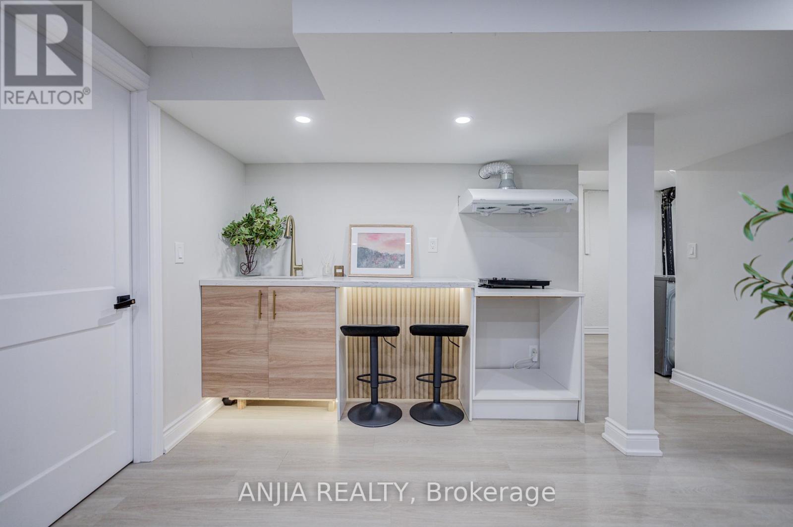 272 MCNICOLL AVENUE - 45
