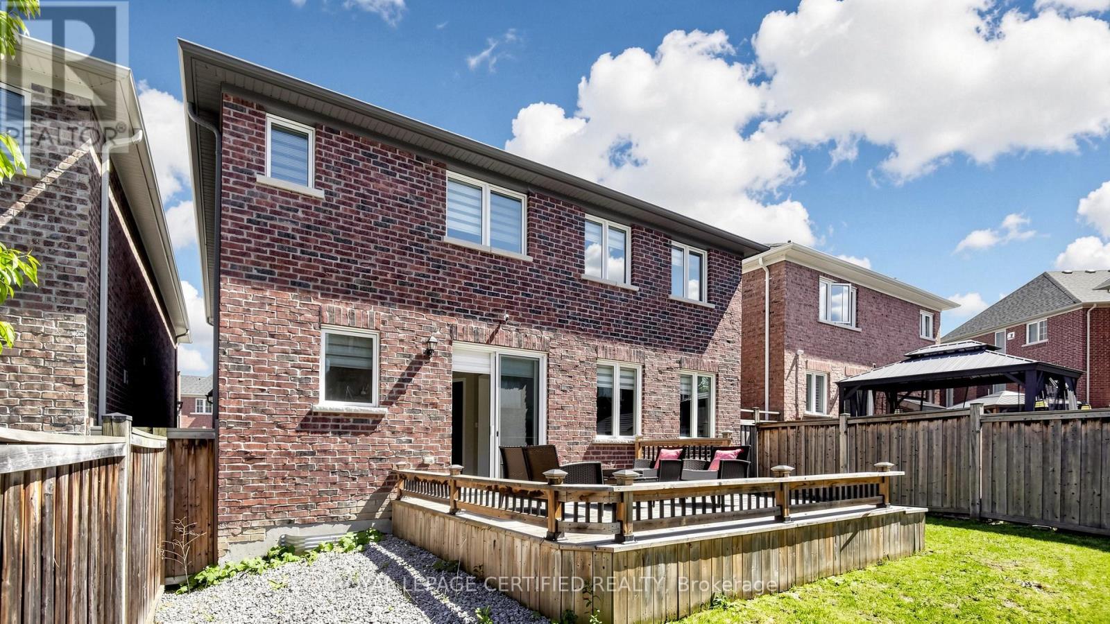 4 MAWBY STREET - 40
