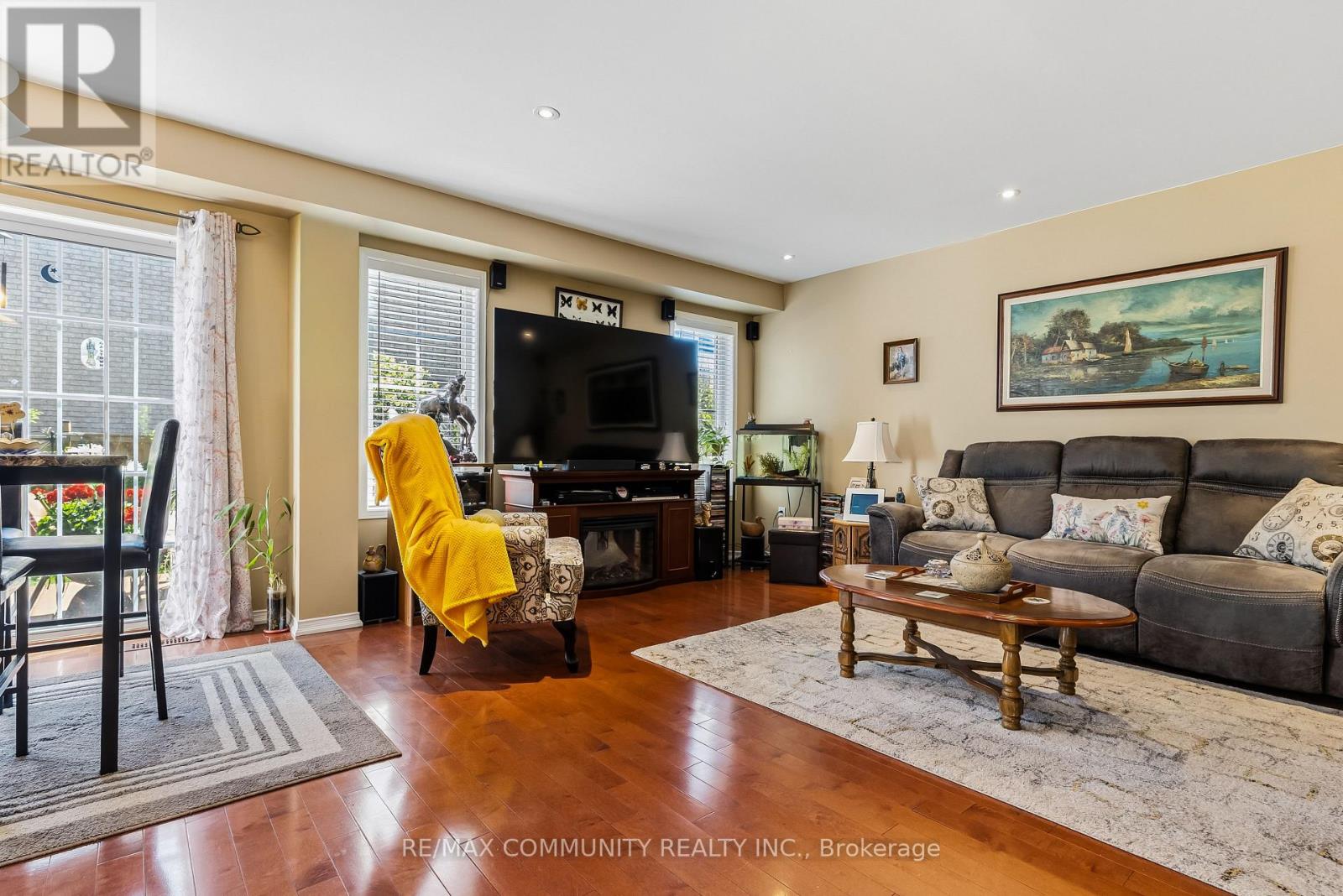 86 ARMITAGE CRESCENT - 11