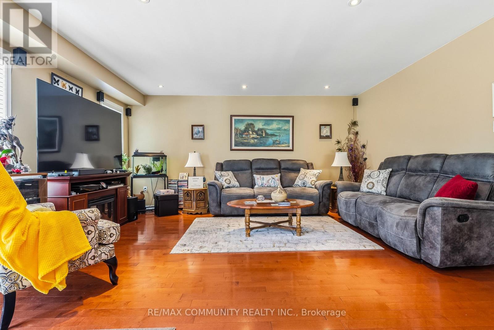 86 ARMITAGE CRESCENT - 12