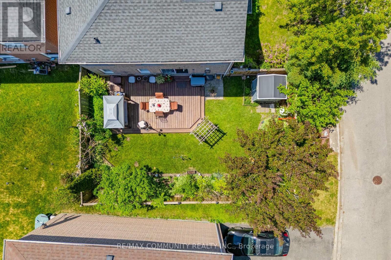 86 ARMITAGE CRESCENT - 40