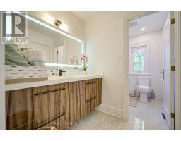 99 Naughton Drive, Richmond Hill, ON L4C8B3 Photo 33