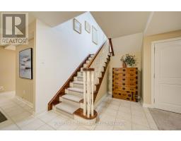 99 Naughton Drive, Richmond Hill, ON L4C8B3 Photo 39