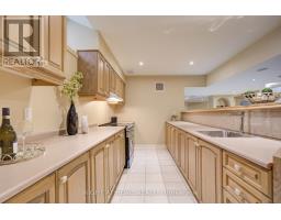 99 Naughton Drive, Richmond Hill, ON L4C8B3 Photo 47