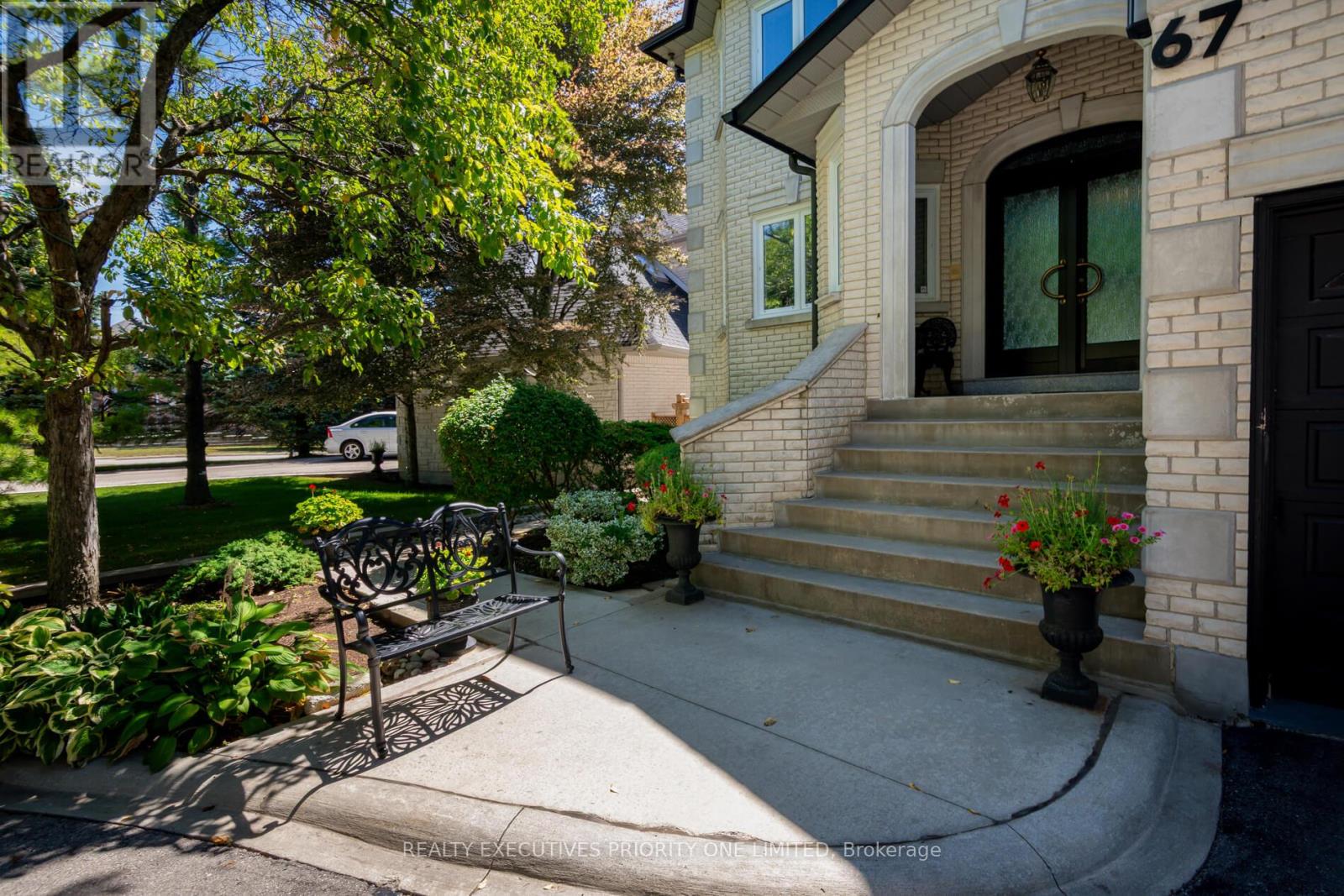 67 STOCKDALE CRESCENT - 5