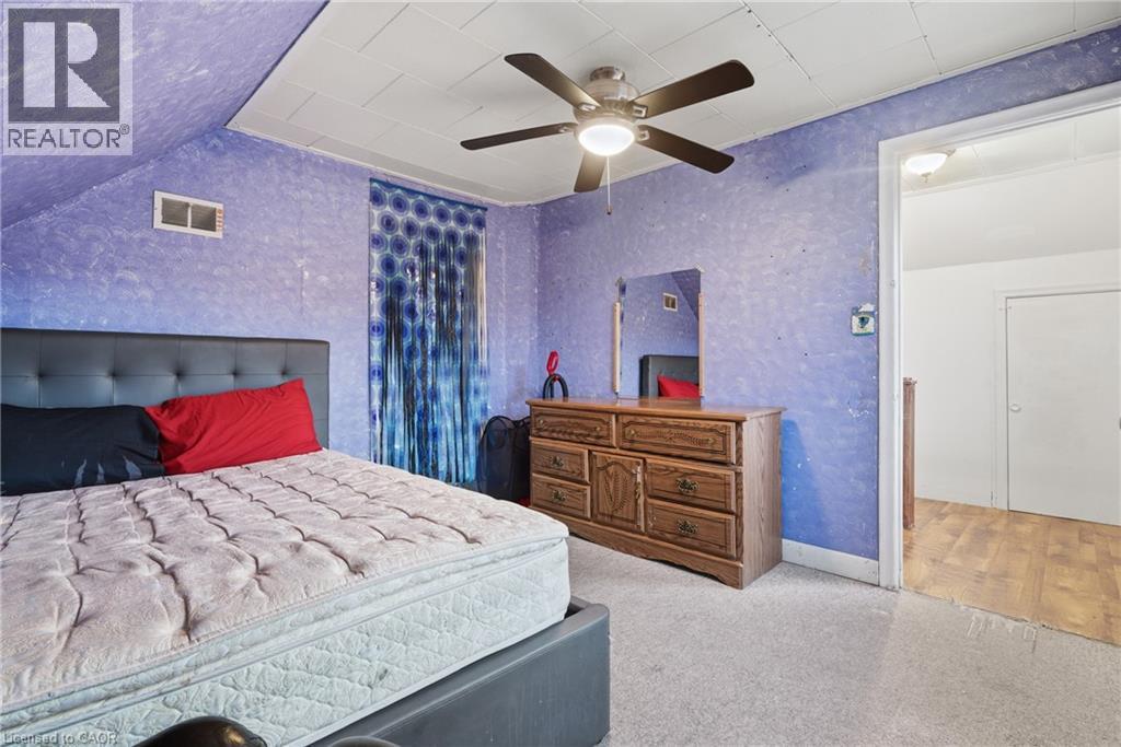 549 WEBER Street E - 17