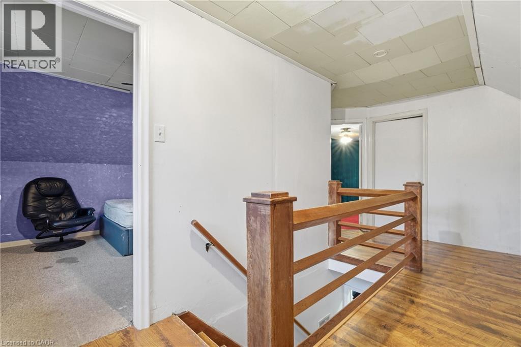 549 WEBER Street E - 18