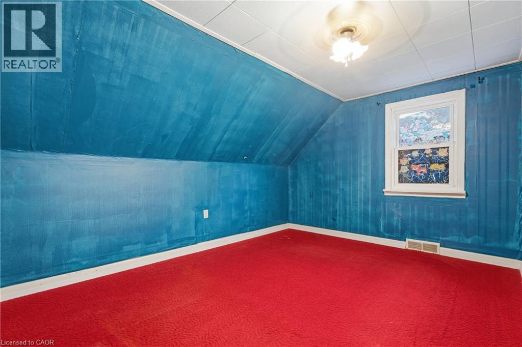 549 WEBER Street E - 19