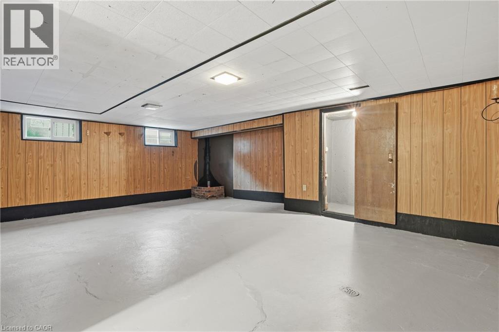 549 WEBER Street E - 22