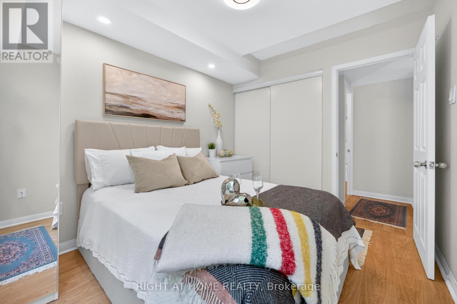 #2151 105 GEORGE APPLETON WAY - 13