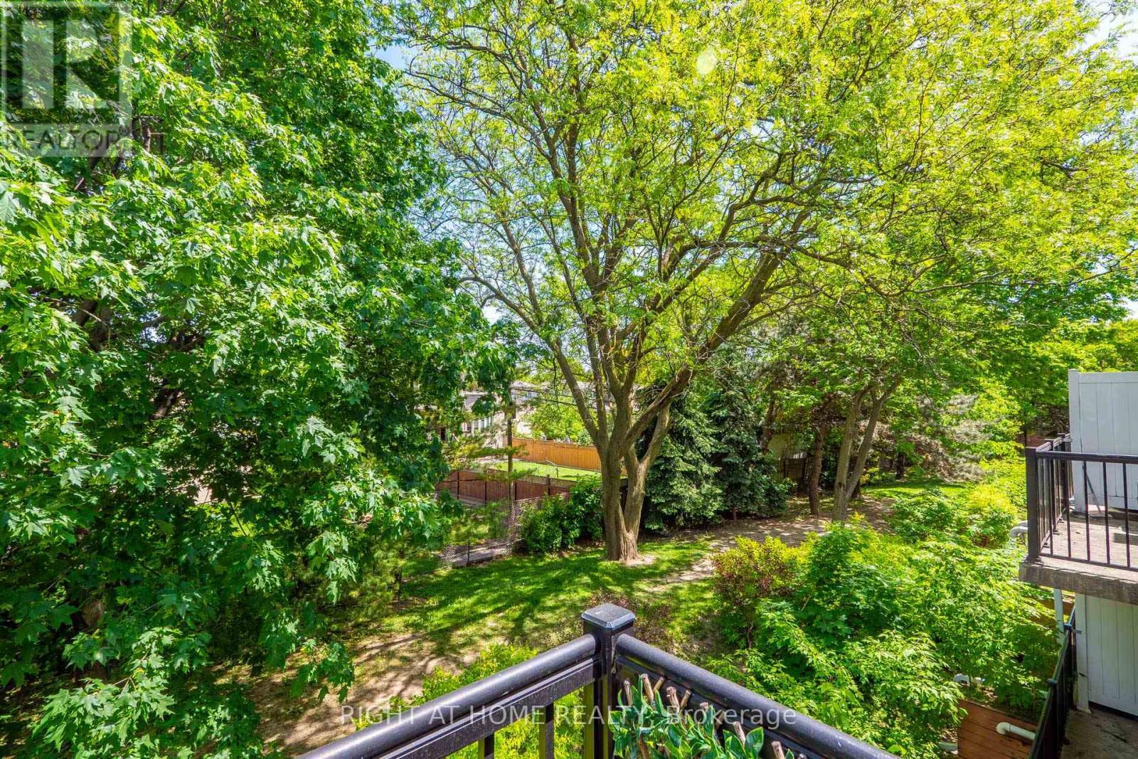 #2151 105 GEORGE APPLETON WAY - 22