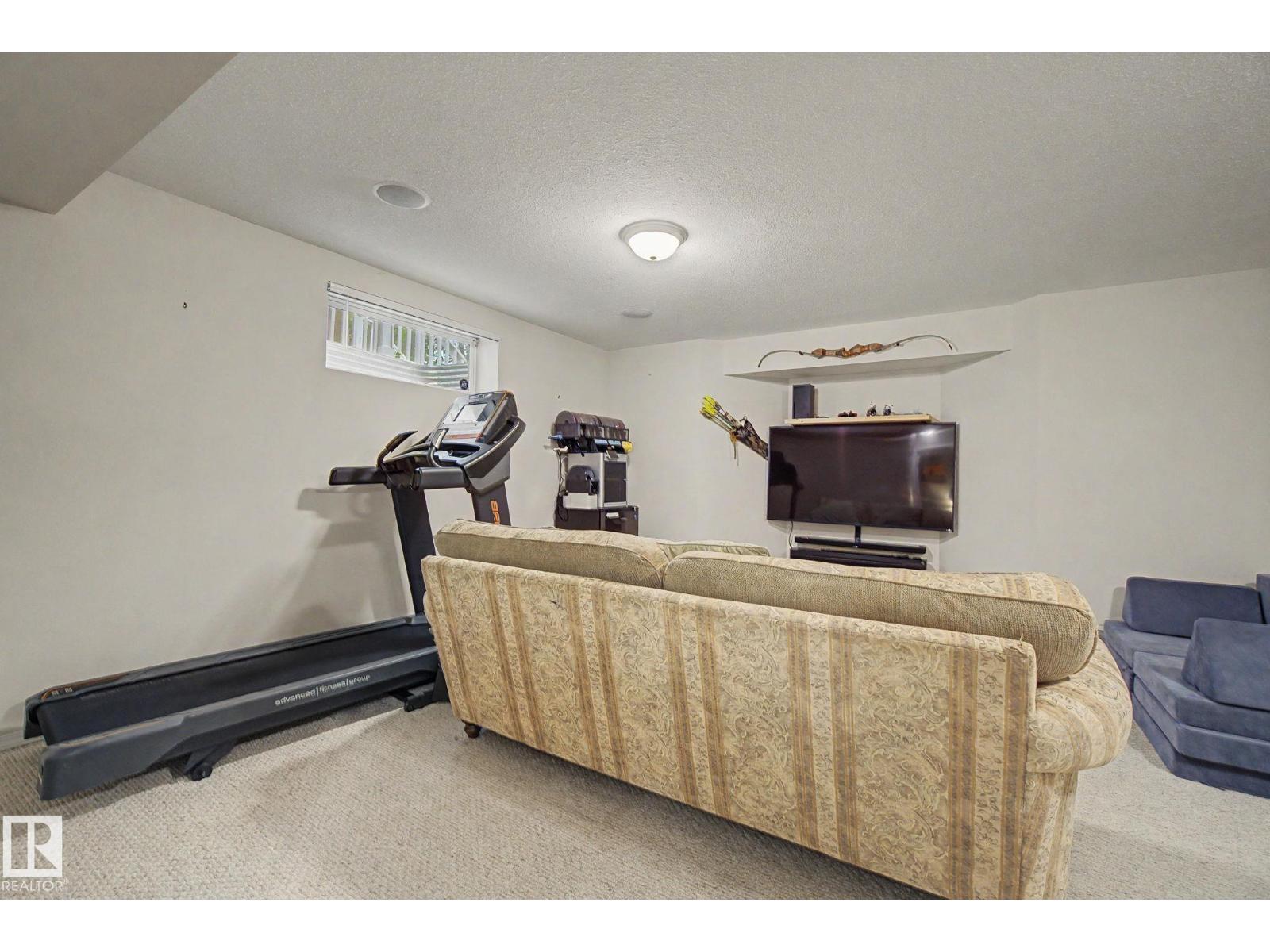 4137 TOMPKINS WY NW — photo 36
