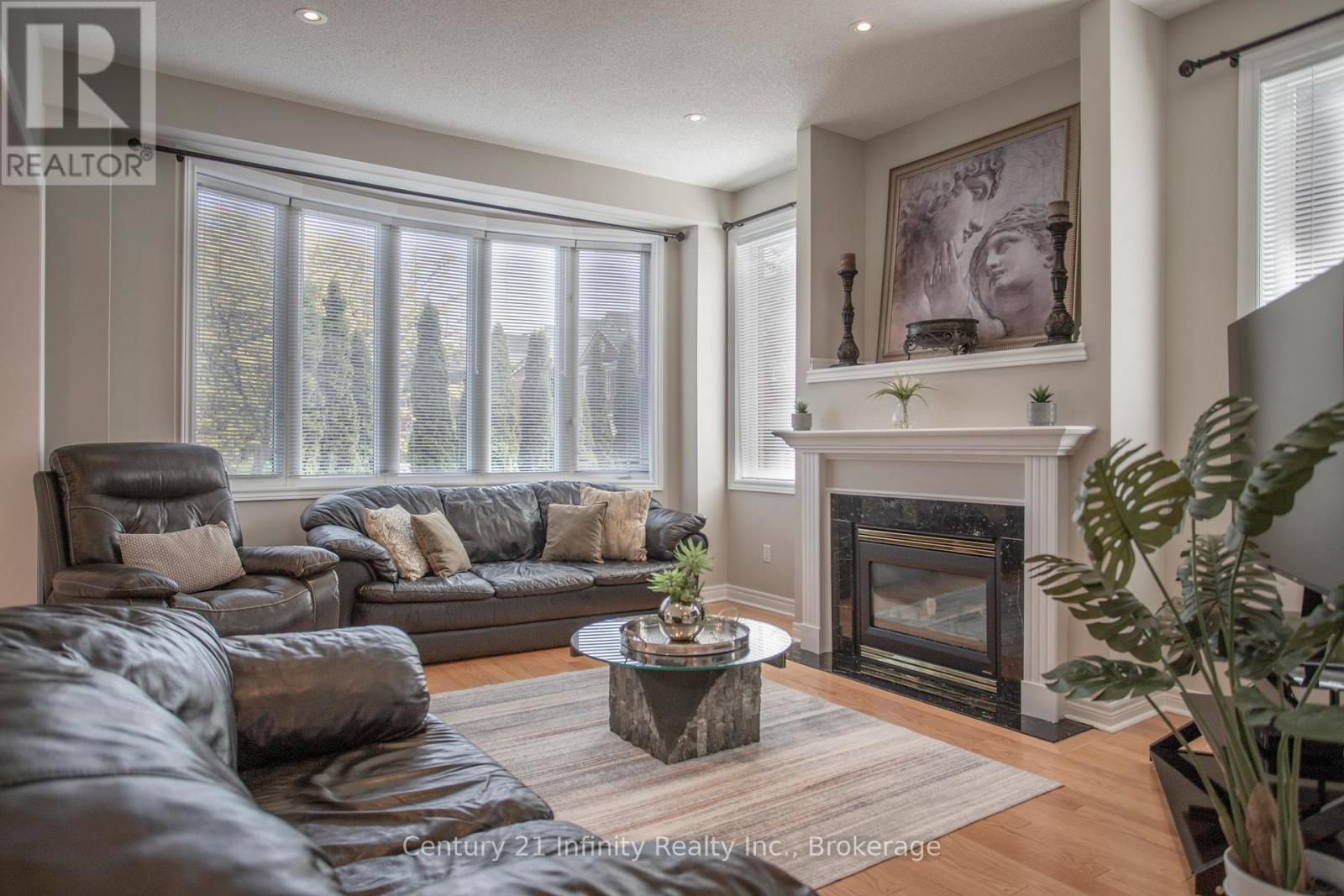1000 RIVERVIEW CRESCENT - 18