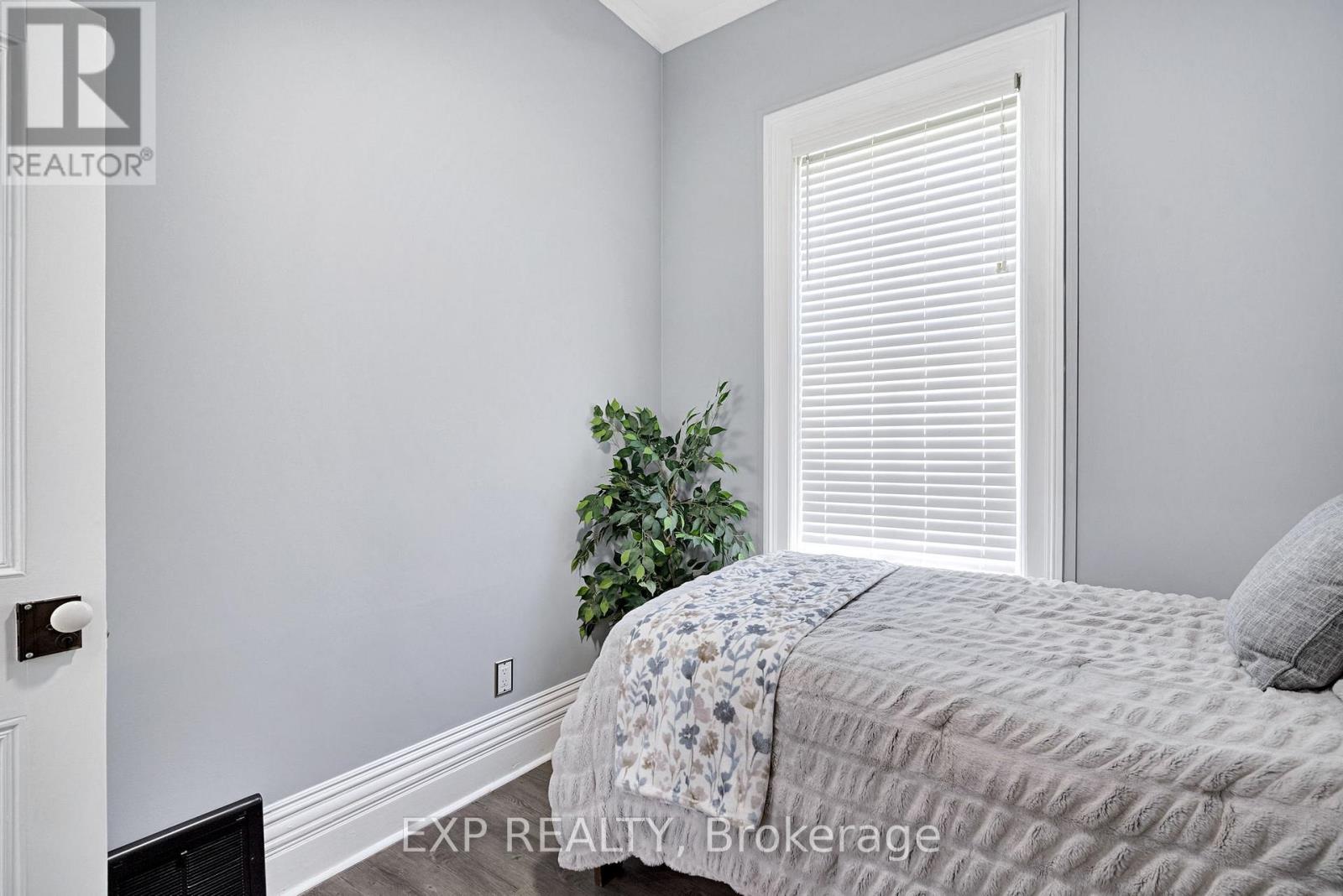 79 HEATHER PLACE - 23