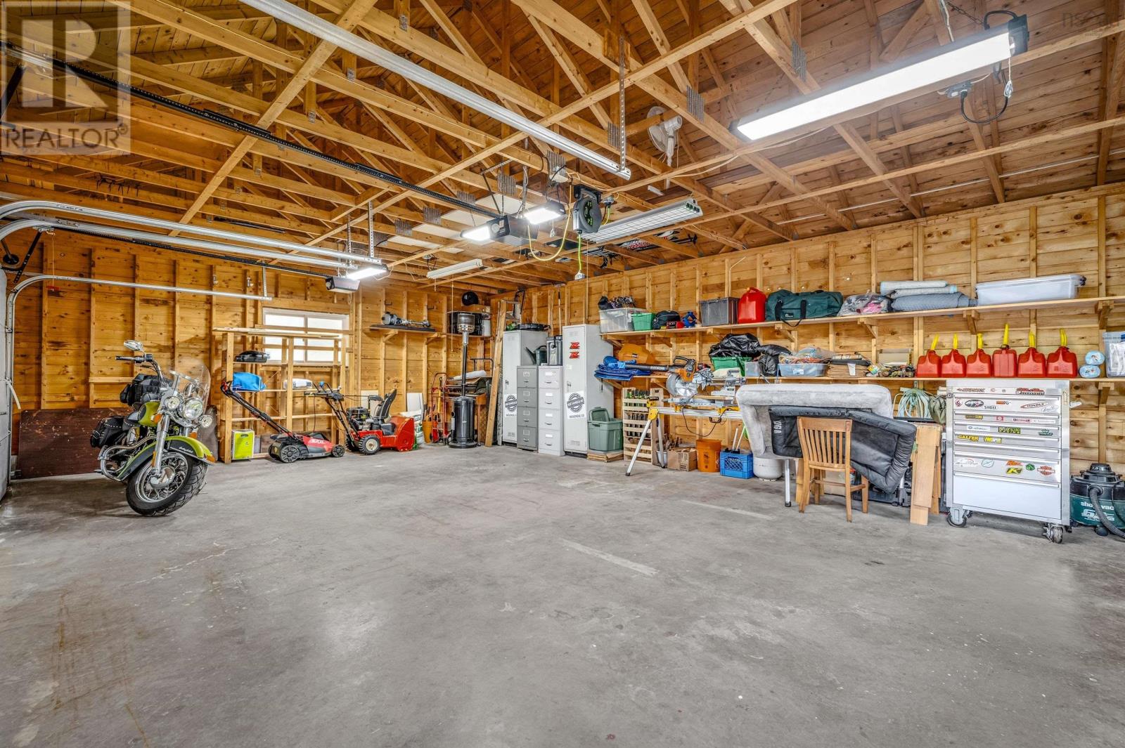 183 Lakewood Drive - 9