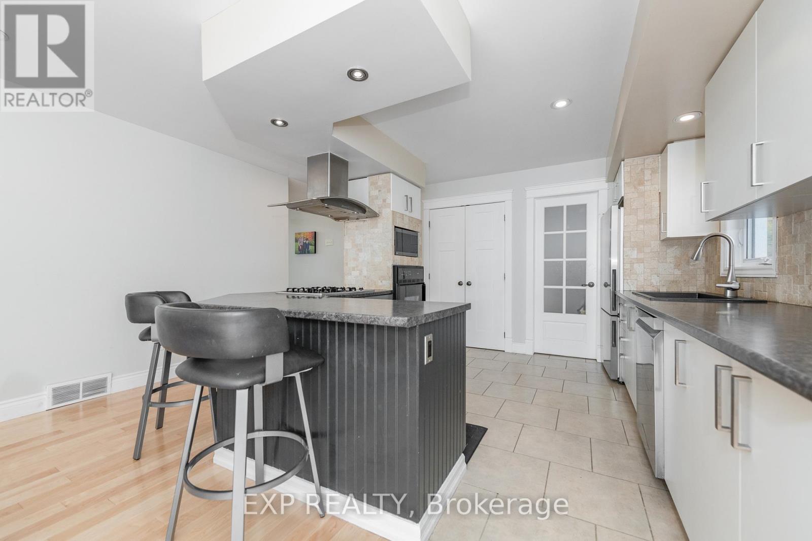 3 Bed, 4 Bath House for Rent in Ottawa – 1238 BARNWELL CRESCENT, Ottawa – MLS# X13246364 - Image 10