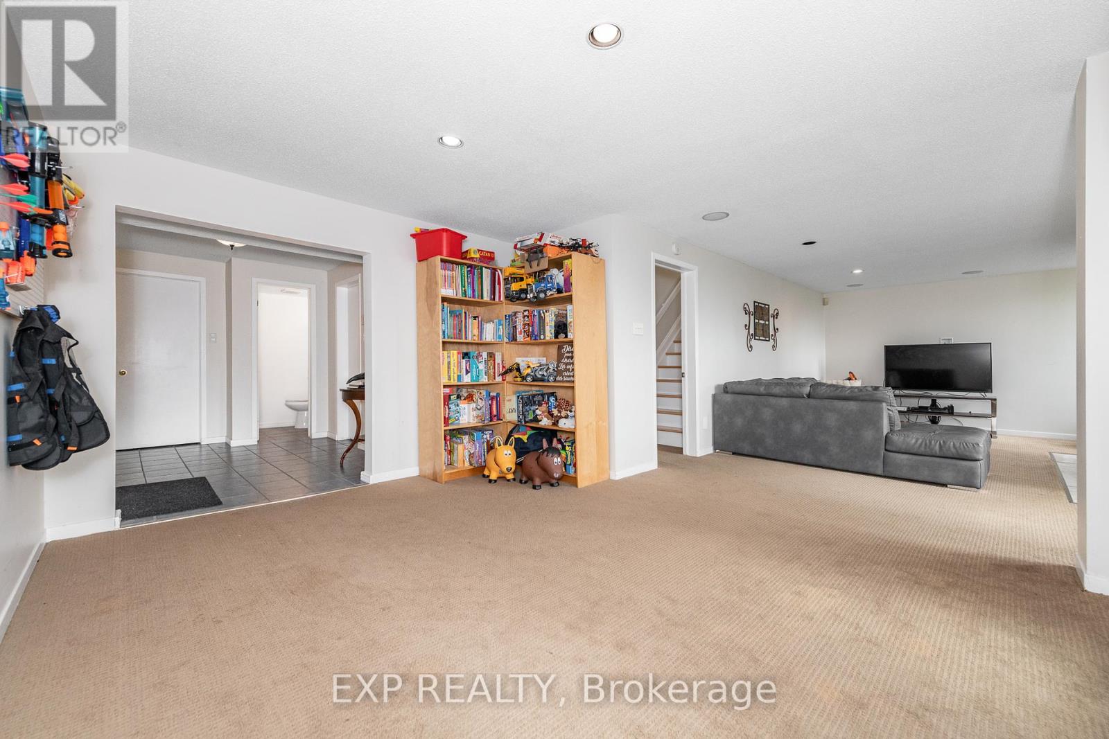 3 Bed, 4 Bath House for Rent in Ottawa – 1238 BARNWELL CRESCENT, Ottawa – MLS# X13246364 - Image 38