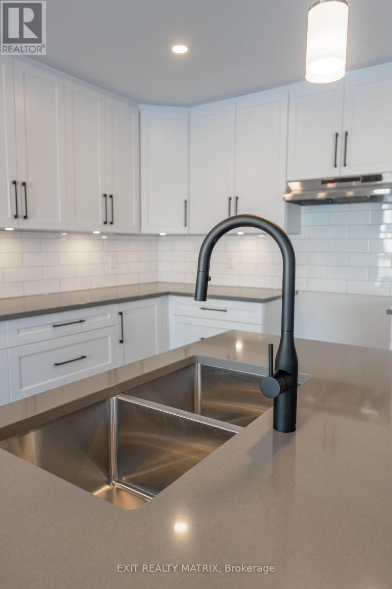 1416 CAROLINE COURT - 11