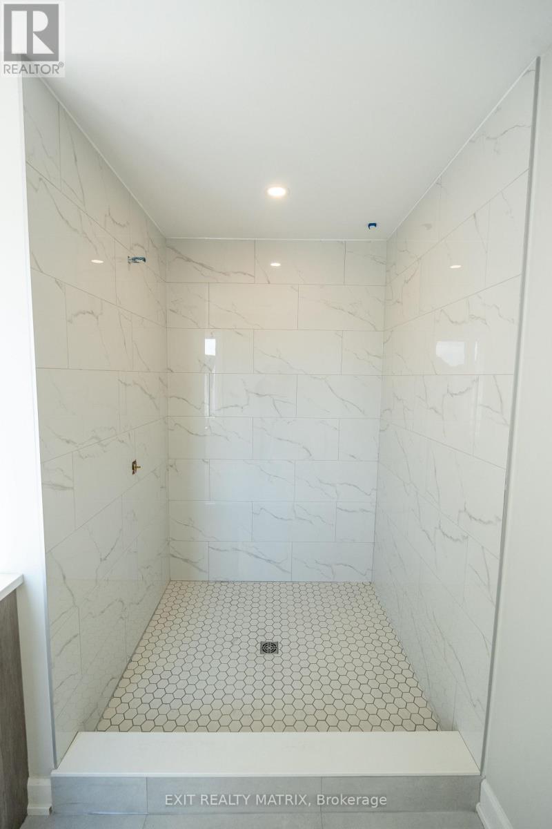 1416 CAROLINE COURT - 26
