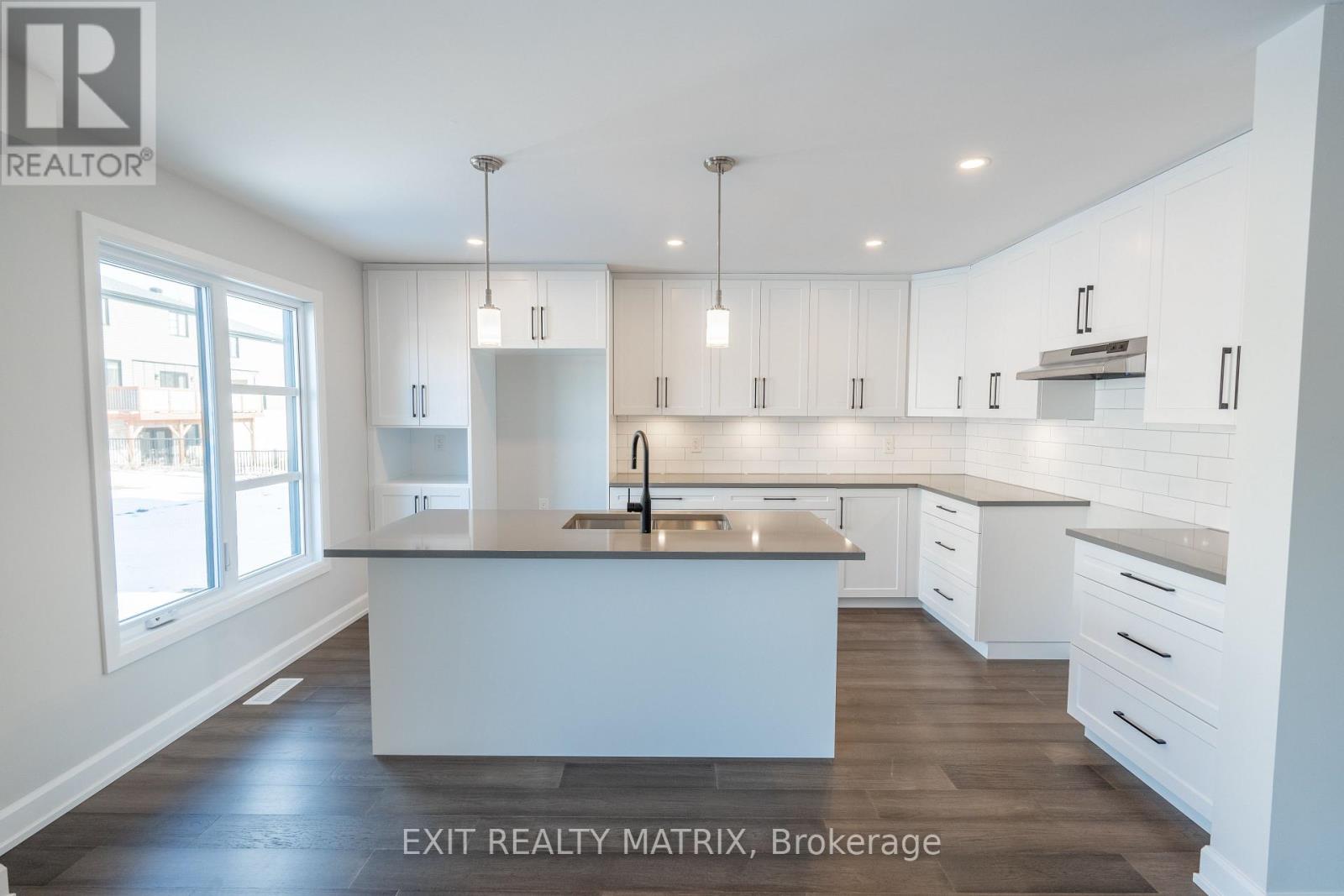 1416 CAROLINE COURT - 9