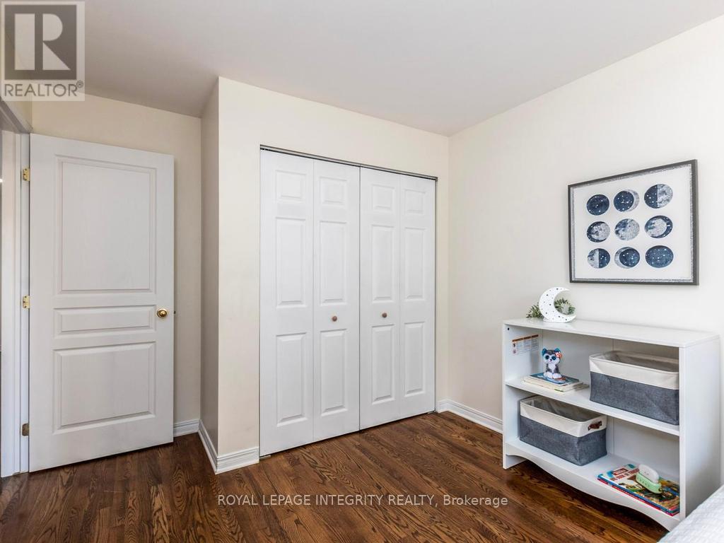 176 PARKIN CIRCLE - 26